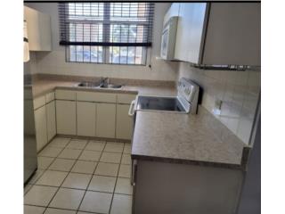 Veredas del Laurel 1er Piso REMODELADO $1650!