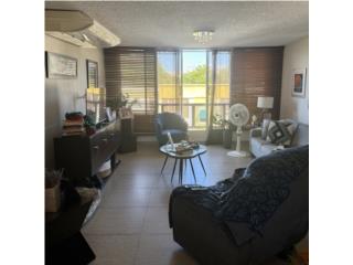 Alquiler Barrio Pueblo Apartamento remodelado/PH Guaynabo