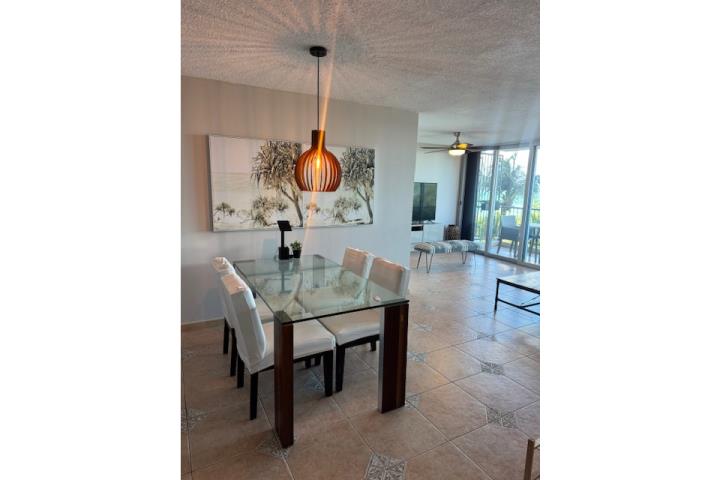 Villas del Mar 2 bedr 2bath 1pkgs