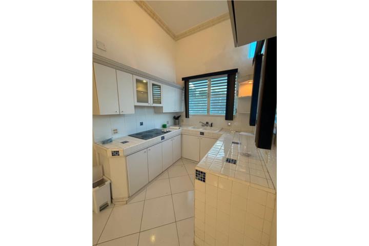 Se Renta Amplio y Hermoso Apartamento