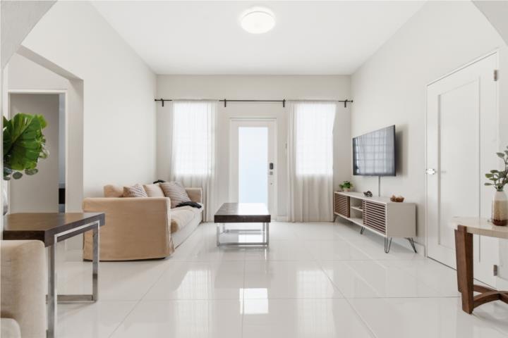 Furnished 3 BR Rental Condado | Parking
