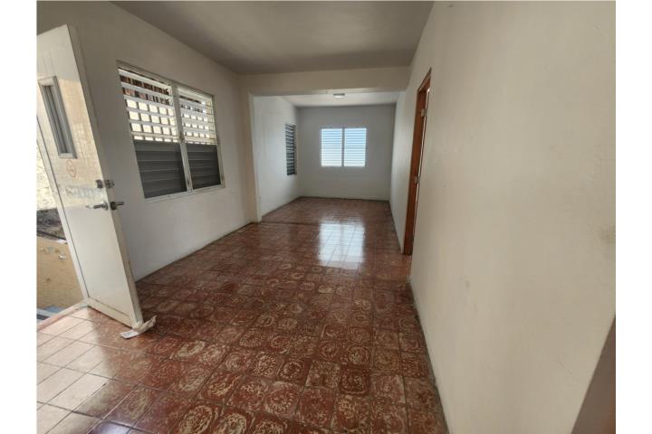 APARTAMENTO CAGUAS SEGUNDO NIVEL