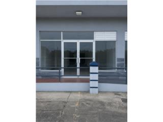 Comercial cerca de la plaza 