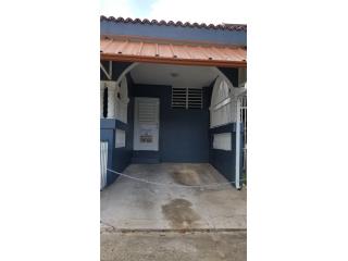 Mu�oz Rivera, una hab., agua y luz inc., $900