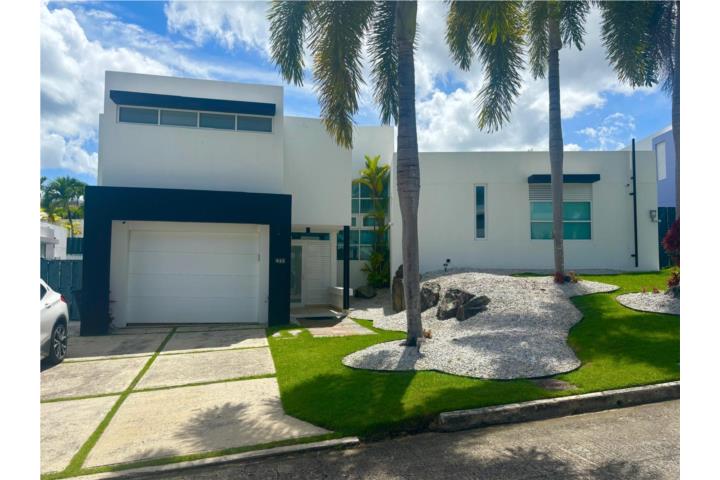 Fully Furnished 4/2.5 Ciudad Jardin Caguas