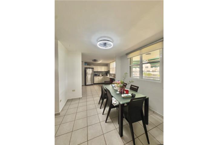 Furnished move in ready PH with beach access