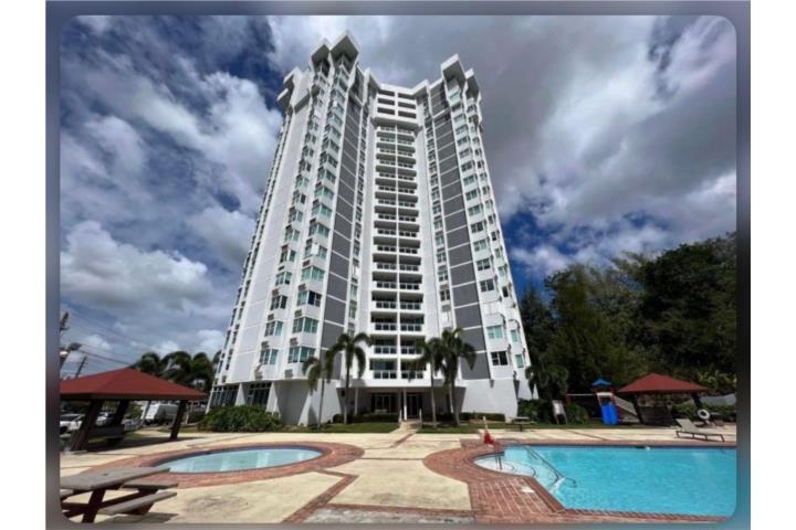 Hermoso SubPenthouse Cond. Regency Park