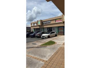 Centro Comercial Forest Hills Plaza