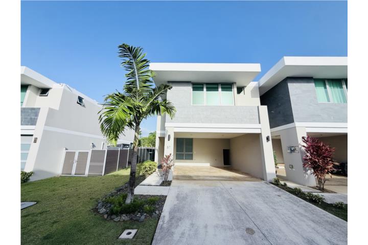 Urb. Rivera Court para Alquiler
