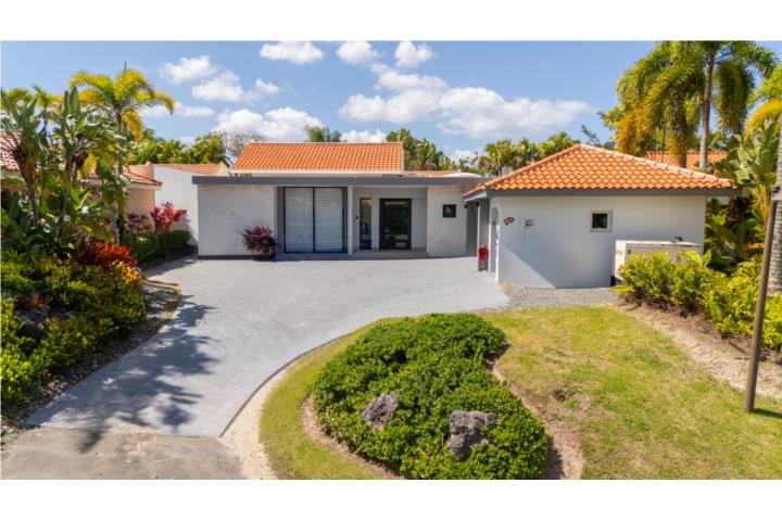 State of art home in Dorado Beach East!