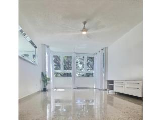 Hermoso apto remodelado en Laguna Gardens