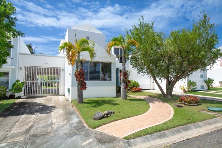 Urb.Cerro Gordo Hills, Vega Alta, P.R, 00692