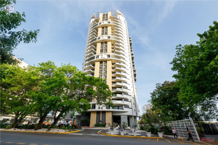 FULLY RENOVATED 3BD,2BA+ FULL GENERATOR