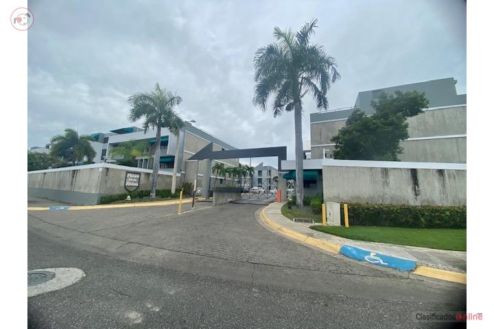 Paseo de La Reina