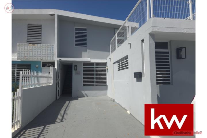 URB. LA ROSALEDA, CASA EN TOA BAJA
