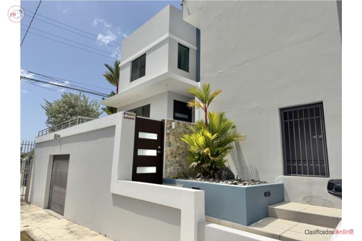 Stunning Views, Rooftop Jacuzzi 3-Level Apt
