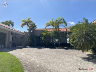 Dorado Beach East Golfer