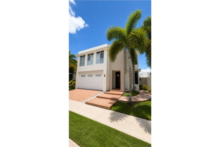 CASA EN ALQUILER  URB. RIVER GARDEN