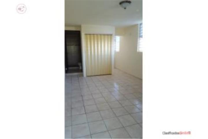 Estudio de 1 Cuarto, Luz, Agua y Estufa $600