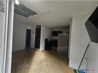 Apartamento de 2 Cuartos Agua y luz Incluido 795