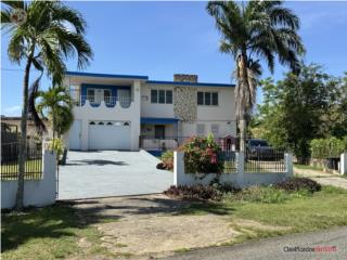 Spacious 2nd-floor apartment, 2 bedrooms, 2 bathrooms - Parking