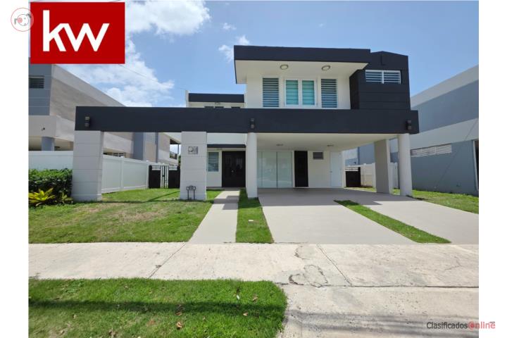 URB. LAS NEREIDAS, CASA EN CABO ROJO