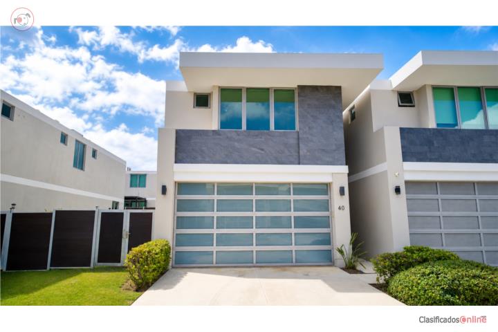 Riviera Court - Elegant Townhouse for Rent