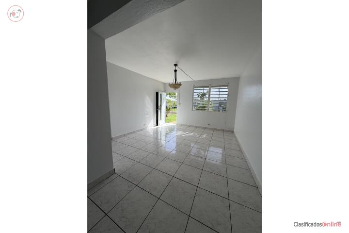 Casa duplex 2 cuartos en Base Ramey