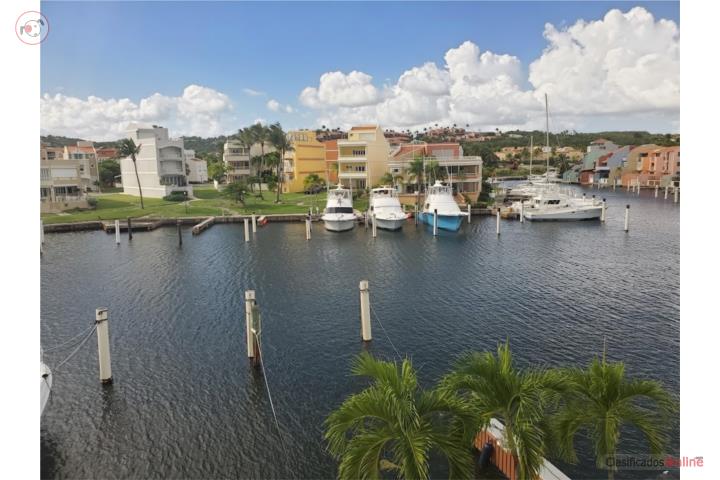 UNFURNISHED TOWN HOME FOR RENT - 4 BEDROOMS.