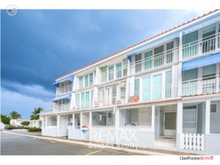 Urb. Villa de Playa II, Walk to the Beach!