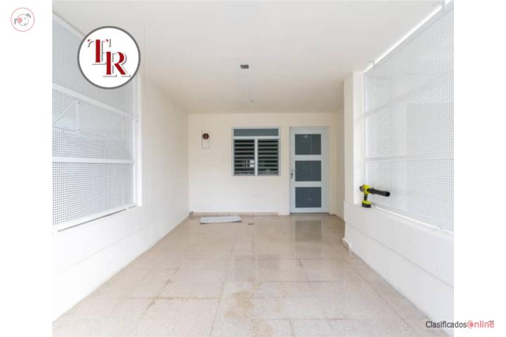 Apartamento REMODELADO 3/2 en Baldrich