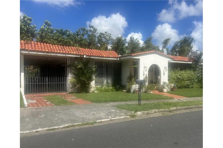 Amplia propiedad con gran potencial en San Ignacio, Río Piedras.