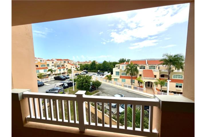 Penthouse Elegante con Vistas al Mar – Palmanova Village Descubre este exclusivo penthouse frente al