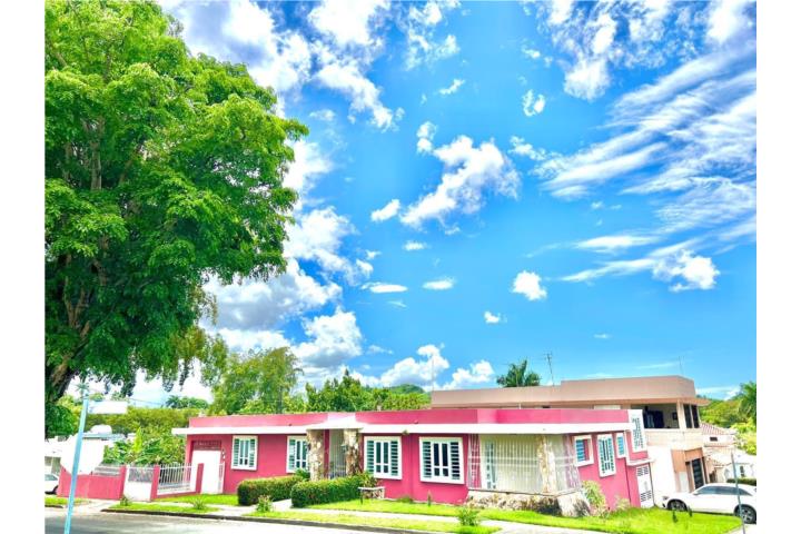 Tintillo Gardens – Residencia de esquina, fuera de control de acceso.