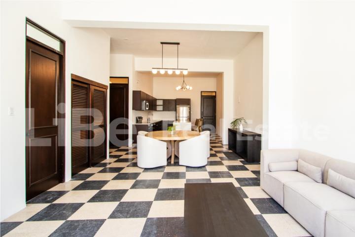 254-256 San Francisco, Apt 203, 2 hab, 2 bath