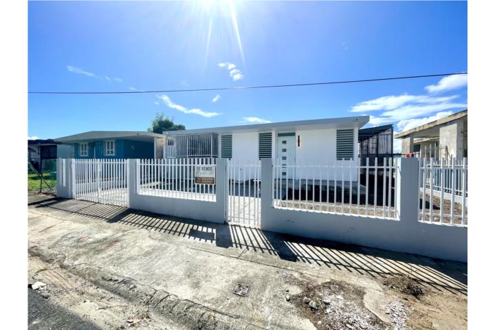 Esta hermosa propiedad remodelada de 3 habitaciones y 1 baño, donde el confort moderno se une con la