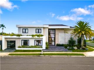 Fully Remodeled Home in Dorado del Mar
