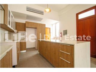 Apartamento en 319 Recinto Sur, 2Hab-2bath 