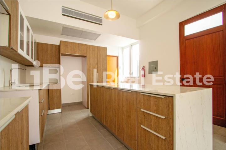 Apartamento en 319 Recinto Sur, 2Hab-2bath