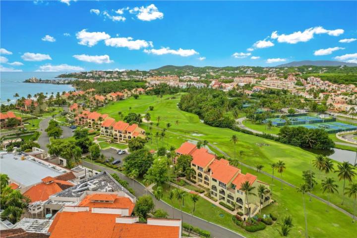 3/2 ESPECTACULAR APT FRENTE AL MAR - HUMACAO