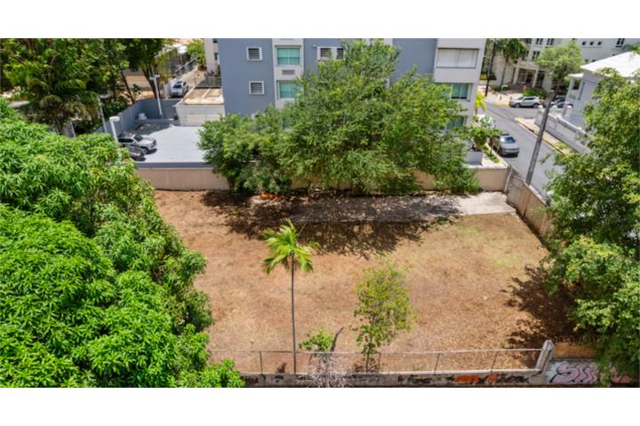 Oportunidad única de desarrollo en Condado: lote excepcional de 800 metros cuadrados ubicado en la c