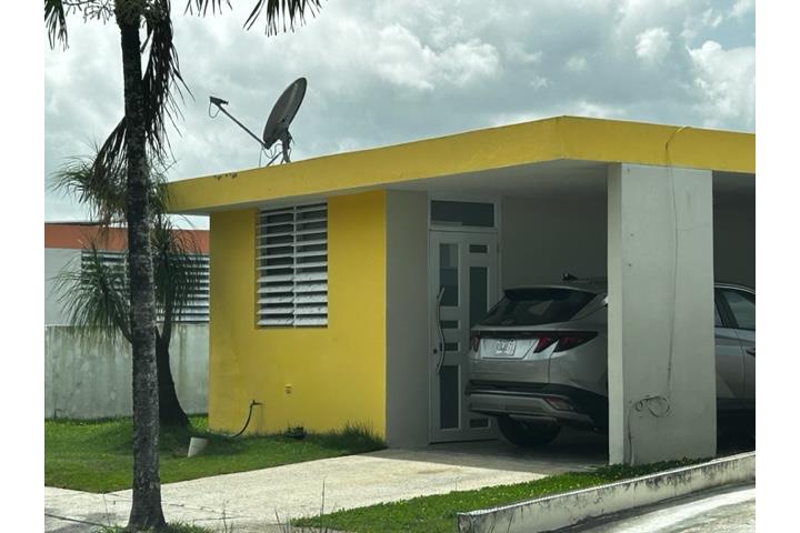 En venta propiedad en Urb. Colinas del Este Juncos