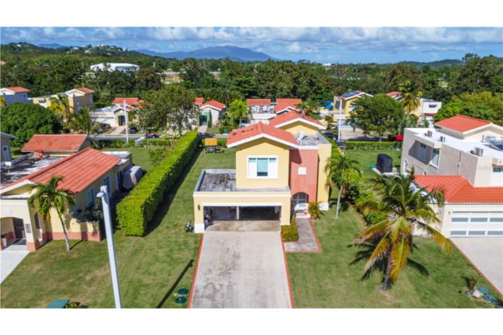 Welcome to this beautifully maintained two-story, fully furnished home in the sought-after Palmas Pl
