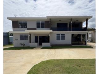 Versatile Multifamily Property w/ Ocean Views
