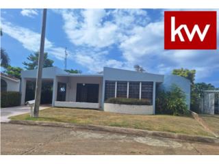 URB. BASE RAMEY, CASA EN AGUADILLA