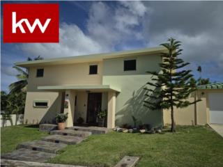 URB. HACIENDA MARGARITA, CASA EN LUQUILLO