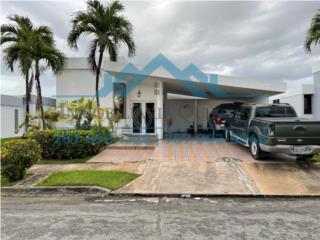 SE VENDE- EN REMODELACIÓN 