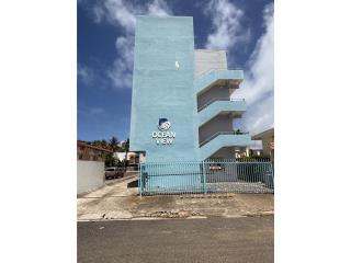 A pasos de la playa y ubicado en una de las mejores calles de Luquillo (Ocean Drive) encontramos est