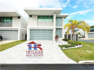 NUEVA MERCADO AMPLIA ESQUINA RIVIERA VILLAGE