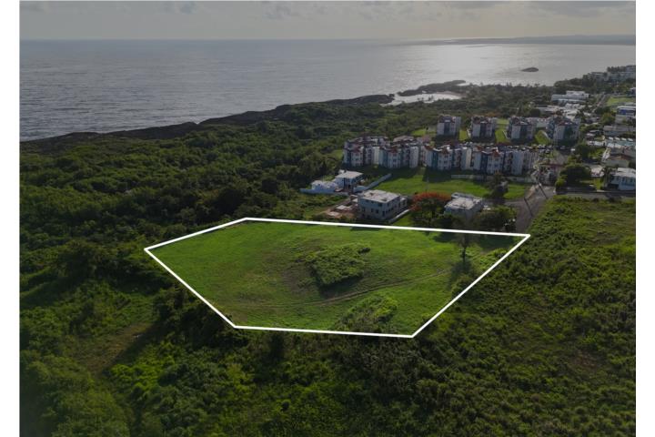 MAR CHIQUITA | MANATÍ / 2 Acres / Ocean view Lot / Calle Lolita Natal, Manatí, PR 00674 / $995,000.